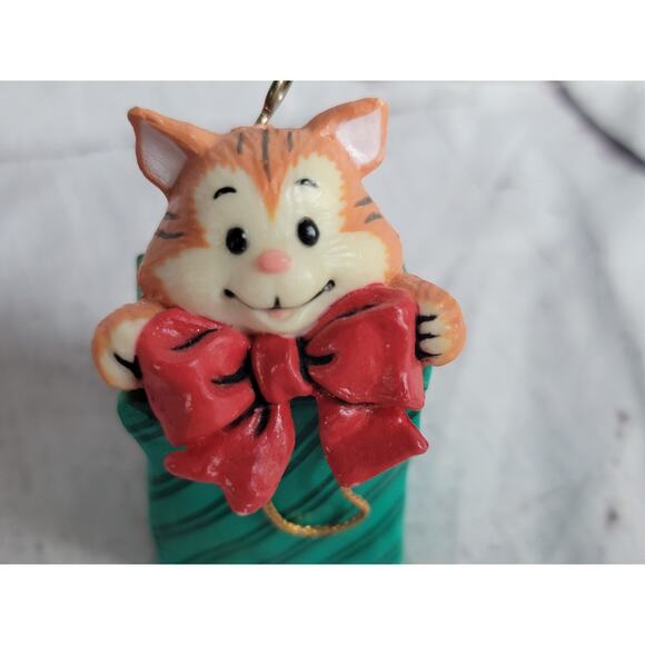Cat in a Bag Gift Present Christmas Ornament Orange Ginger Cat - Picture 2 of 7